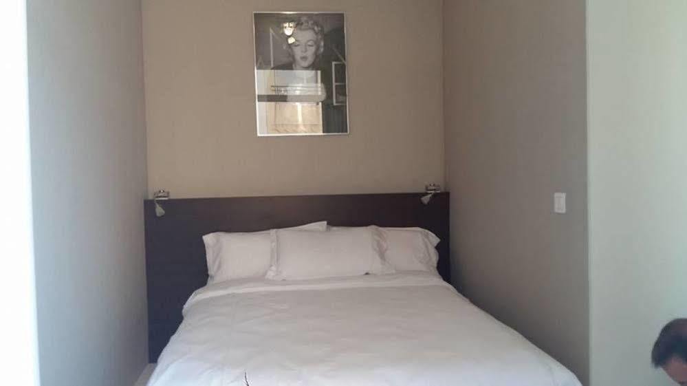 Hotel Carolina คานส์ ภายนอก รูปภาพ