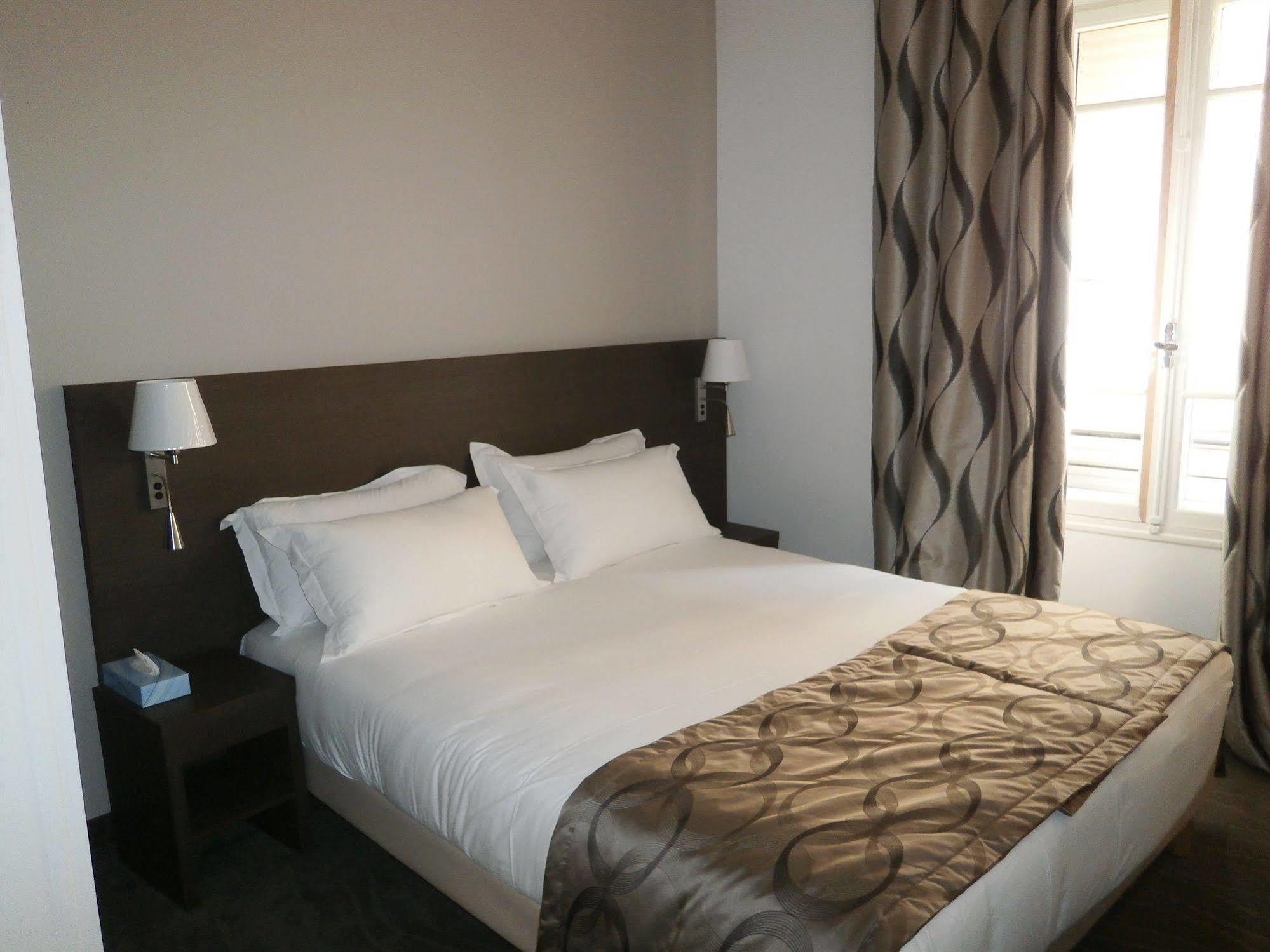 Hotel Carolina คานส์ ภายนอก รูปภาพ