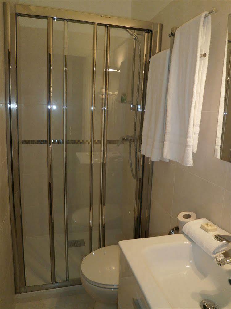 Hotel Carolina คานส์ ภายนอก รูปภาพ